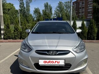 2012 Hyundai Solaris I, серебристый, 749000 рублей, вид 3
