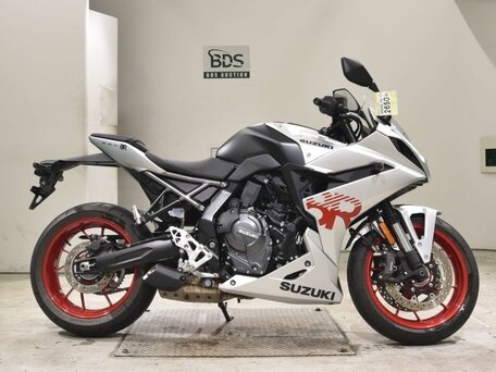 2024 Suzuki GSX-8R, серебристый, 884000 рублей, вид 2