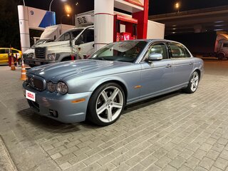 2005 Jaguar XJ III (X350/X358), голубой, 2000000 рублей, вид 2
