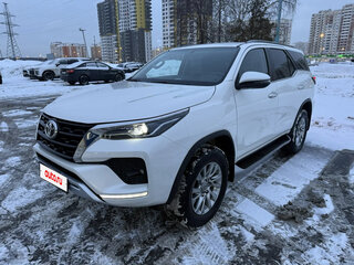 2021 Toyota Fortuner II Рестайлинг, белый, 4800000 рублей, вид 1