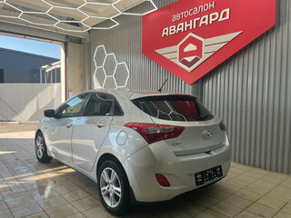 2013 Hyundai i30 II, серебристый, 950000 рублей, вид 5