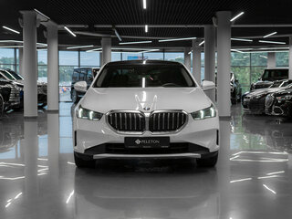 2024 BMW 5 серии 523d xDrive VIII (G60/G61/G68), белый, 7420000 рублей, вид 3