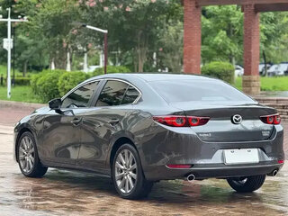 2022 Mazda 3 Axela IV (BP), серый, 1900000 рублей, вид 5