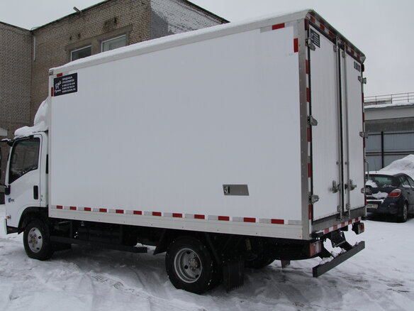 2026 Isuzu Elf (N-series), белый, 6090000 рублей - вид 3