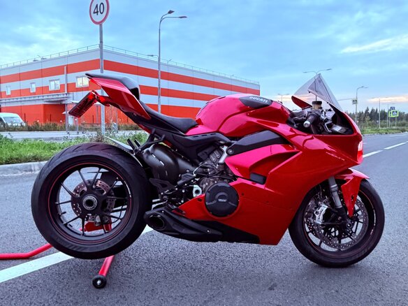 2019 Ducati Panigale V4, красный, 1340000 рублей - вид 8