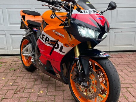 2013 Honda CBR 600RR, оранжевый, 639000 рублей, вид 2