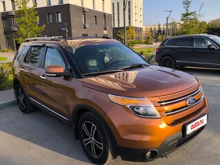 2014 Ford Explorer V, коричневый, 1759999 рублей, вид 3