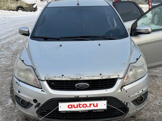 2008 Ford Focus II Рестайлинг, серебристый, 300000 рублей, вид 1