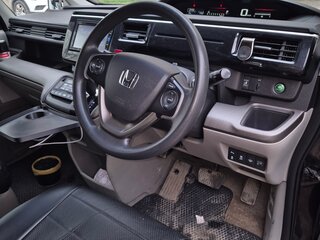 2015 Honda Stepwgn V, чёрный, 1750000 рублей, вид 5