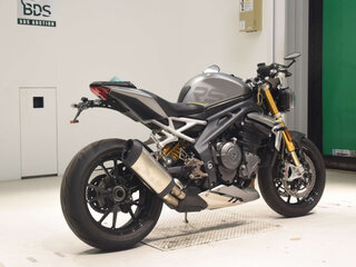 2022 Triumph Speed Triple, серый, 1270000 рублей, вид 5