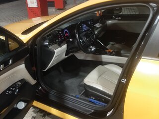 2020 Kia K5 III, жёлтый, 1499000 рублей, вид 5
