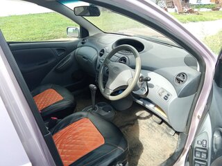 2001 Toyota Vitz I (P10), розовый, 200000 рублей, вид 4