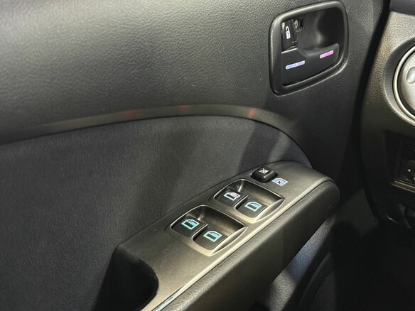 2007 Mitsubishi Outlander I, чёрный - вид 14