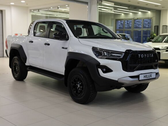2025 Toyota Hilux VIII Рестайлинг 2, белый - вид 2