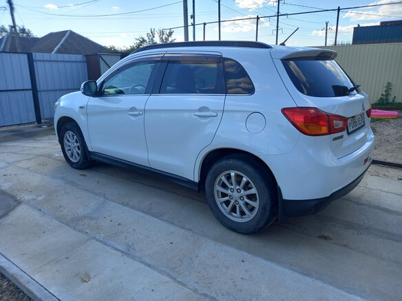 2013 Mitsubishi ASX I Рестайлинг, белый, 1300000 рублей - вид 5