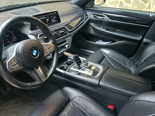2020 BMW 7 серии 730d xDrive VI (G11/G12) Рестайлинг, чёрный, 5300000 рублей, вид 5