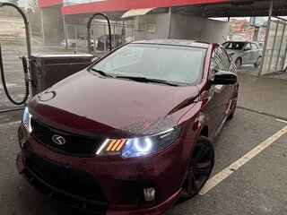2010 Kia Cerato Koup II, красный, 800000 рублей, вид 4