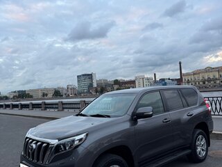 2014 Toyota Land Cruiser Prado 150 Series Рестайлинг 1, серый, 3500000 рублей, вид 1