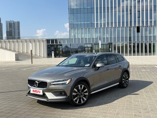 2020 Volvo V60 Cross Country II, коричневый, 2650000 рублей, вид 3