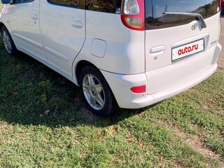 2004 Toyota FunCargo, белый, 460000 рублей, вид 4