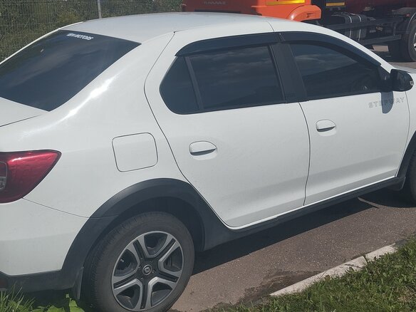 2020 Renault Logan Stepway II Рестайлинг, белый, 1190000 рублей - вид 4