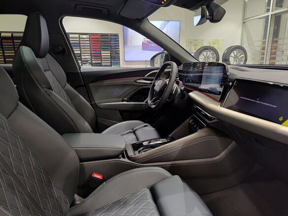 2026 Audi Q5 L III (GU), зелёный, 6100000 рублей - вид 13