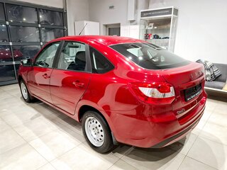 2025 Lada (ВАЗ) Granta I Рестайлинг, красный, 1123000 рублей, вид 4