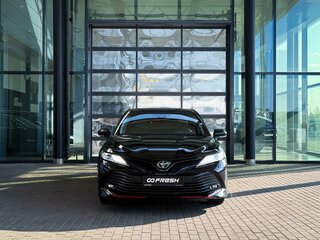 2020 Toyota Camry VIII (XV70), чёрный, 3049000 рублей, вид 2
