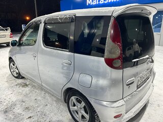 2000 Toyota FunCargo, серебристый, 460000 рублей, вид 3