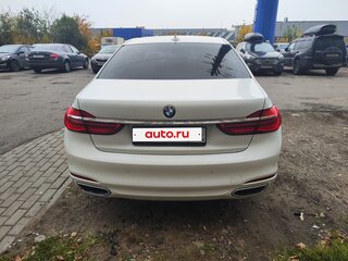 2015 BMW 7 серии Long 730Ld xDrive VI (G11/G12), белый, 2950000 рублей, вид 3