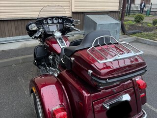 2017 Harley-Davidson Tri Glide, красный, 2600000 рублей, вид 1