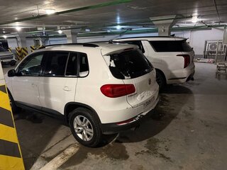 2011 Volkswagen Tiguan I Рестайлинг, белый, 1550000 рублей, вид 3