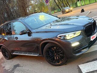 2018 BMW X5 30d IV (G05/G18), серый, 5800000 рублей, вид 4