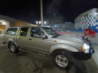 2010 Nissan NP300, серебристый, 1500000 рублей, вид 2