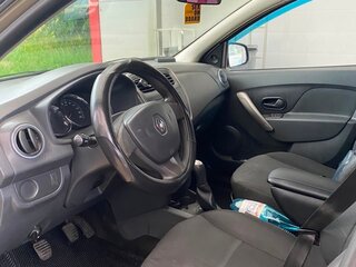 2014 Renault Logan II, бежевый, 325000 рублей, вид 5