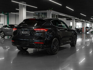 2021 Maserati Levante GT Hybrid I Рестайлинг, чёрный, 7100000 рублей, вид 5