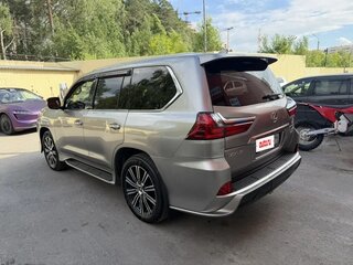 2017 Lexus LX 570 III Рестайлинг 2, бежевый, 7000000 рублей, вид 4