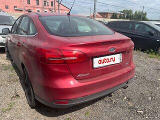 2015 Ford Focus III Рестайлинг, красный, 341889 рублей, вид 4