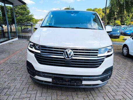 2022 Volkswagen Multivan T6 Рестайлинг, белый, 8400000 рублей, вид 2