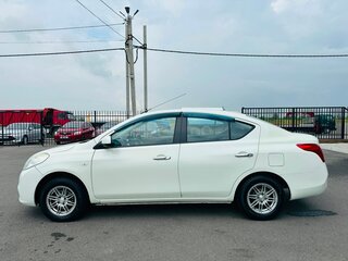2013 Nissan Latio I (N17), белый, 759000 рублей, вид 3