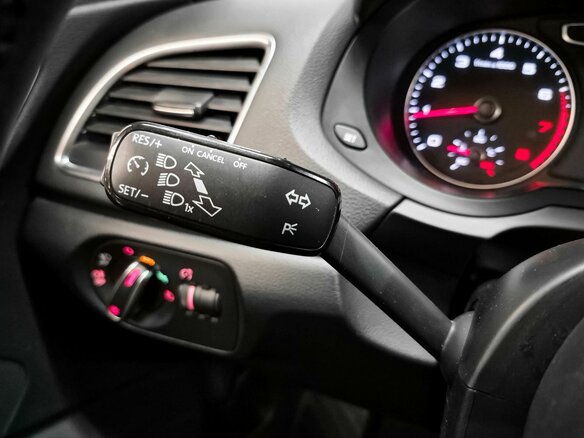 2012 Audi Q3 I (8U), белый - вид 6