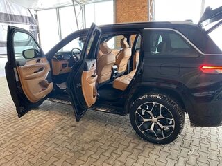 2023 Jeep Grand Cherokee V (WL), чёрный, 9000000 рублей, вид 3