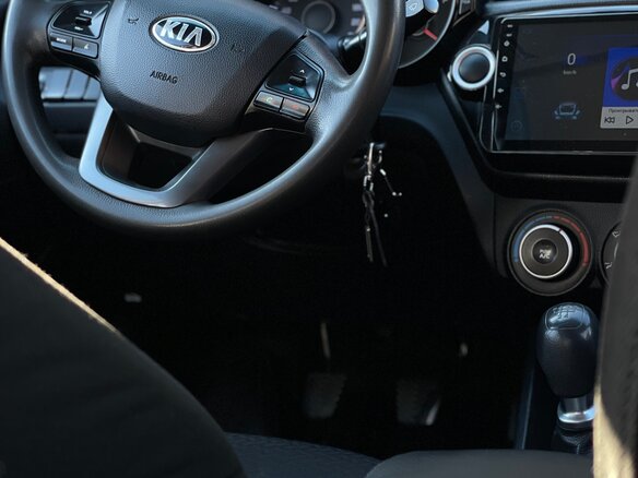 2013 Kia Rio III, синий, 635000 рублей - вид 9