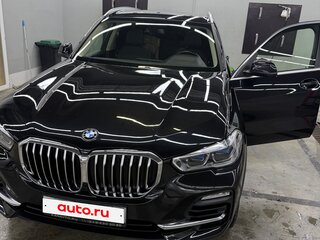 2021 BMW X5 40i IV (G05/G18), чёрный, 5900000 рублей, вид 4