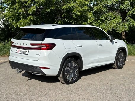 2026 Skoda Kodiaq I Рестайлинг, белый, 7300000 рублей, вид 5