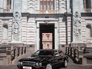 1998 Jaguar XJR II (X308), чёрный, 6300000 рублей, вид 2