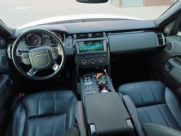 2018 Land Rover Discovery V, белый, 4700000 рублей - вид 7