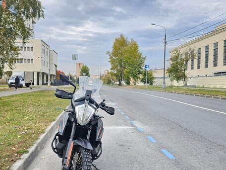2022 KTM 890 Adventure, серый, 900000 рублей, вид 3