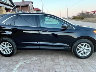 2022 Ford Edge II Рестайлинг, чёрный, 2400000 рублей, вид 2
