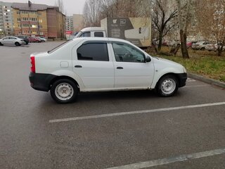 2013 Renault Logan I Рестайлинг, белый, 230000 рублей, вид 3